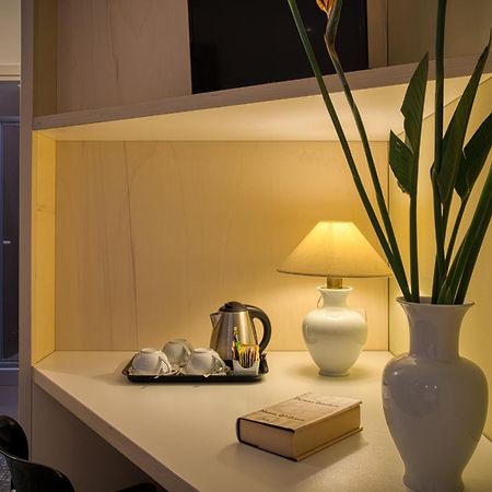 Hotel Piroscafo เดเซนซาโนเดลการ์ดา ภายนอก รูปภาพ
