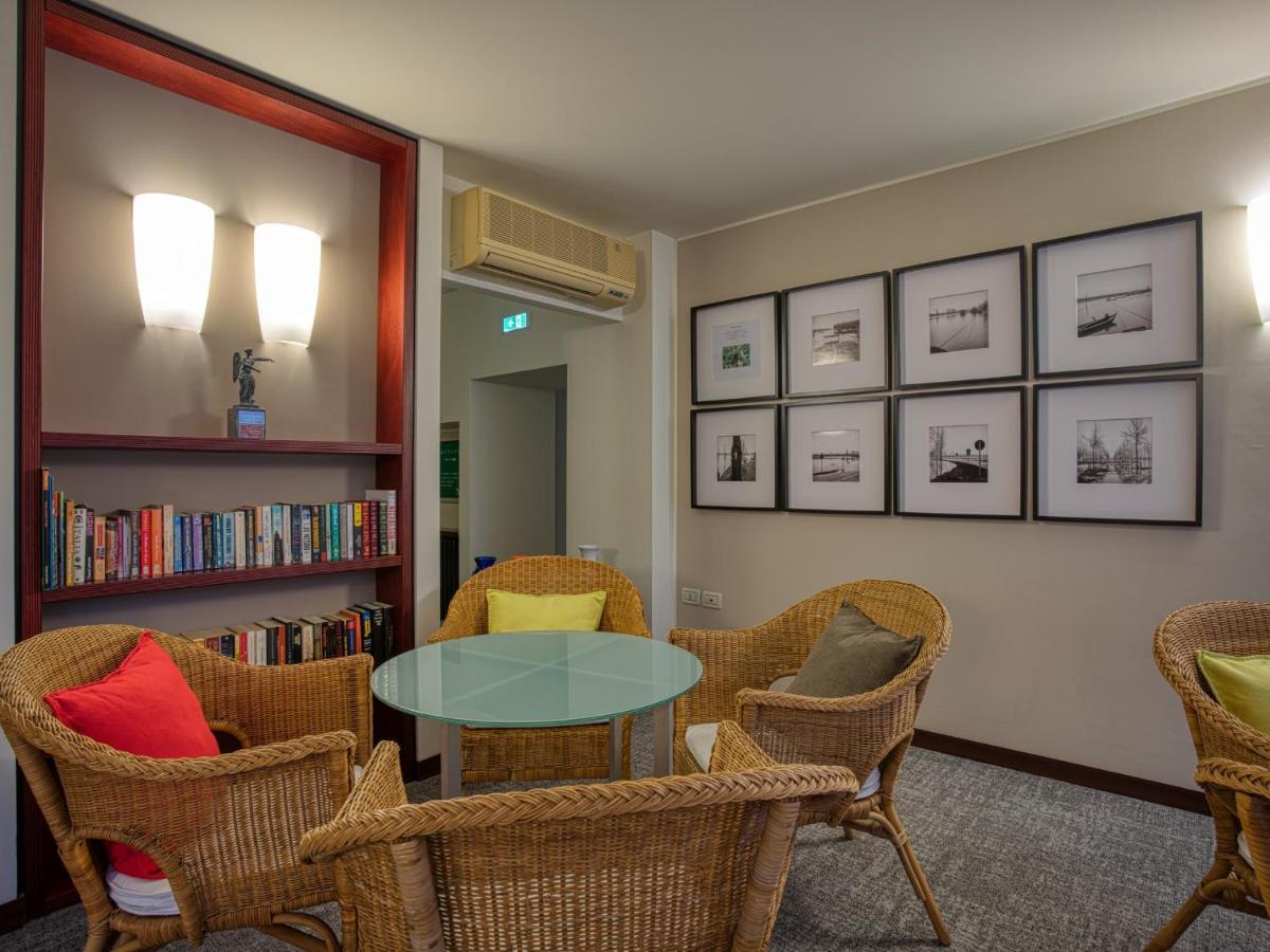 Hotel Piroscafo เดเซนซาโนเดลการ์ดา ภายนอก รูปภาพ